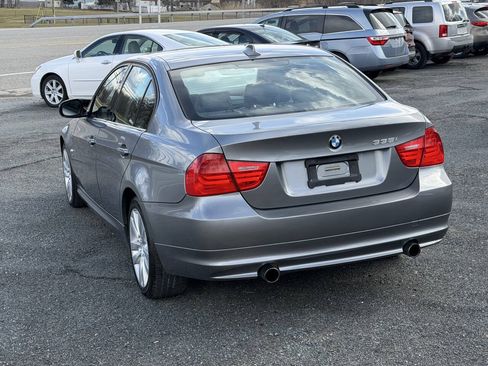 Used 2011 BMW 335i xDrive Sedan AWD/4WD image 7