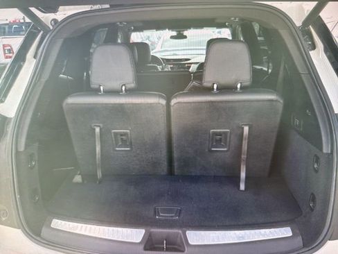 Used 2022 Cadillac XT6 Luxury image 24