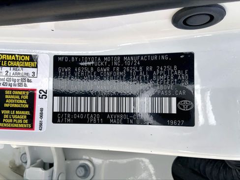 Used 2025 Toyota Camry SE FWD image 33
