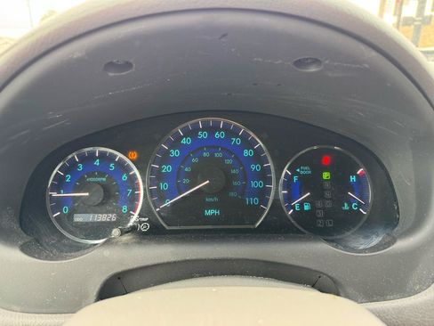 Used 2010 Toyota Sienna LE w/ Towing Prep Pkg FWD image 21