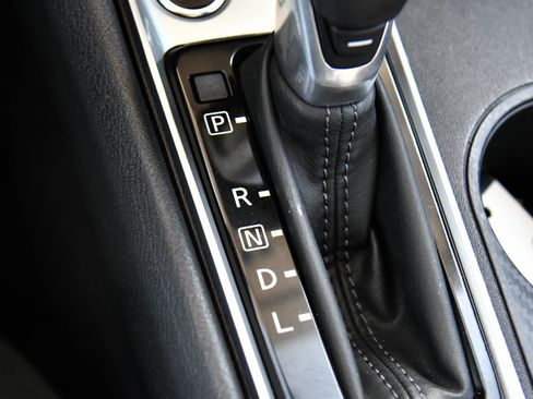 Used 2025 Nissan Altima 2.5 SV image 24