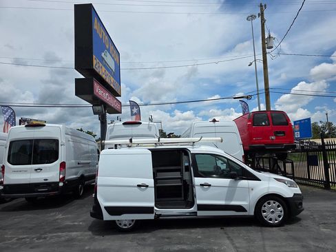 Used 2018 Ford Transit Connect XL image 5