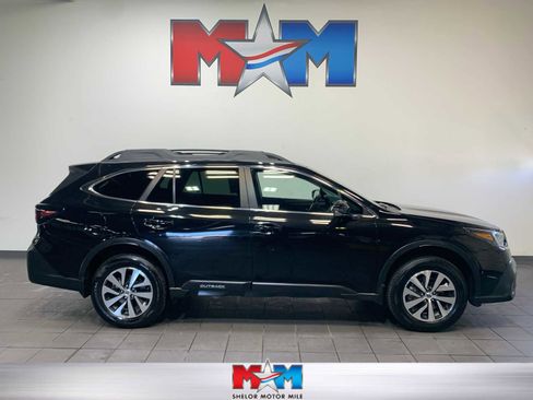 Used 2021 Subaru Outback Premium image 1