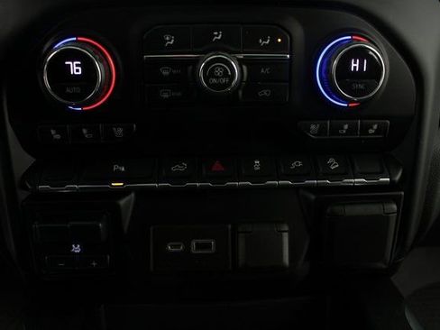 Used 2022 Chevrolet Silverado 2500 LTZ w/ LTZ Plus Package image 6