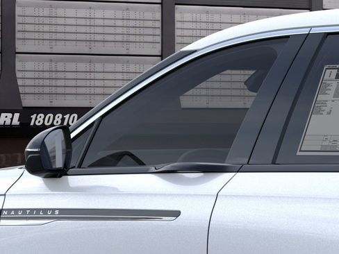 New 2026 Lincoln Nautilus Premier AWD/4WD image 20