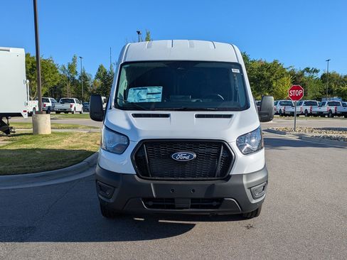 New 2026 Ford Transit 250 148 Medium Roof RWD image 9