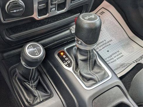 Used 2020 Jeep Wrangler Unlimited Sahara AWD/4WD image 12