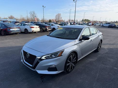 Used 2022 Nissan Altima 2.5 SR image 8