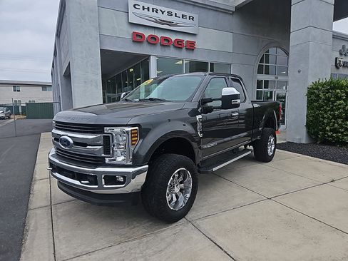 Used 2018 Ford F350 XLT w/ XLT Premium Package AWD/4WD image 1