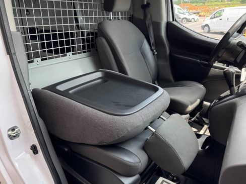 Used 2021 Nissan NV200 SV w/ Back Door Glass Package image 30