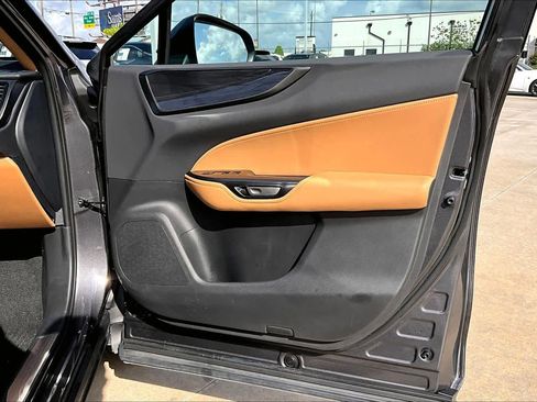 Used 2025 Lexus NX 250 FWD w/ Towing Package (2000 Lbs) image 23