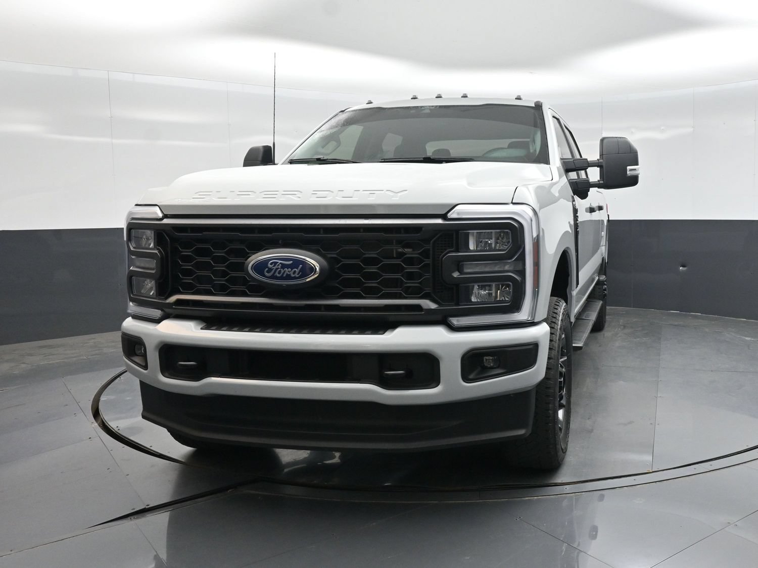 Certified 2025 Ford F250 XL w/ STX Appearance Package AWD/4WD image 19