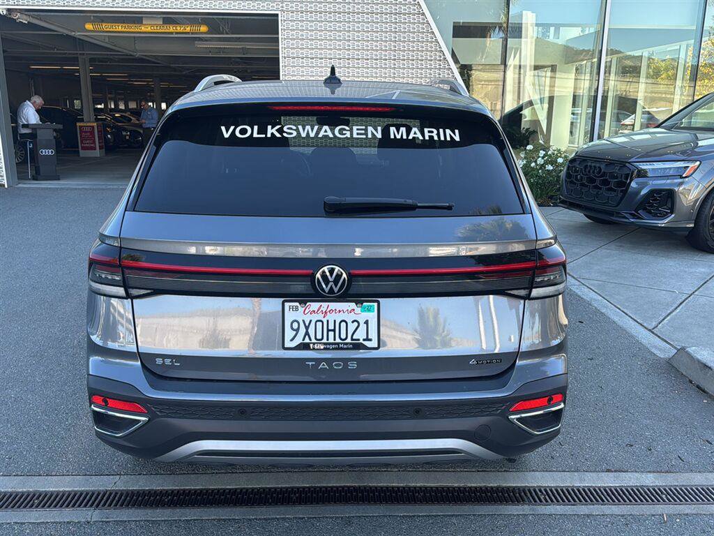 Used 2026 Volkswagen Taos SEL w/ Black Wheel Plus Package AWD/4WD image 7