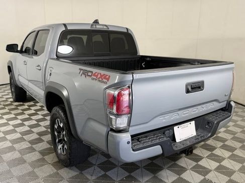 Used 2021 Toyota Tacoma TRD Off-Road w/ Technology Package AWD/4WD image 4