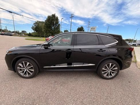 Used 2025 Acura MDX w/ Technology Package AWD/4WD image 4
