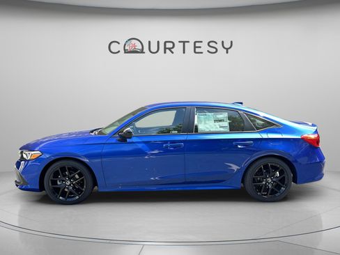 Used 2024 Honda Civic Sport image 4