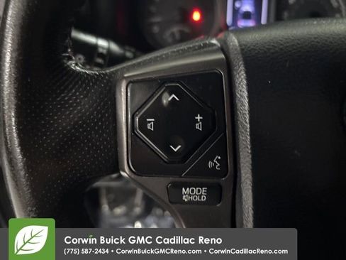 Used 2018 Toyota Tacoma TRD Sport image 15