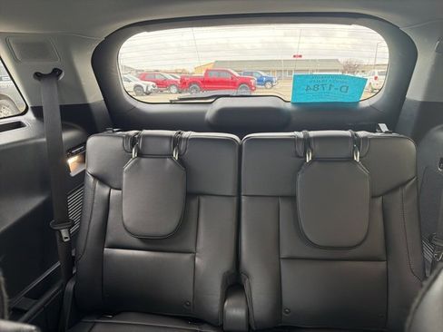 Used 2023 Ford Explorer Limited w/ Limited Technology Package image 13