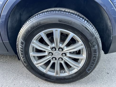 Used 2018 Cadillac XT5 Luxury image 7