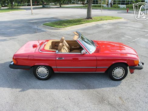 Used 1987 Mercedes-Benz 560 SL image 27