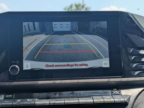 Used 2025 Toyota Camry LE FWD image 20