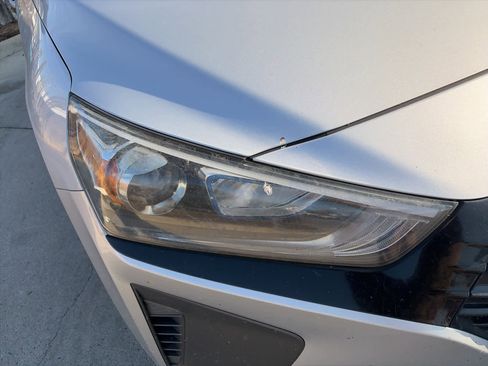 Used 2018 Hyundai Ioniq Blue image 4