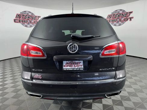 Used 2017 Buick Enclave Leather image 6
