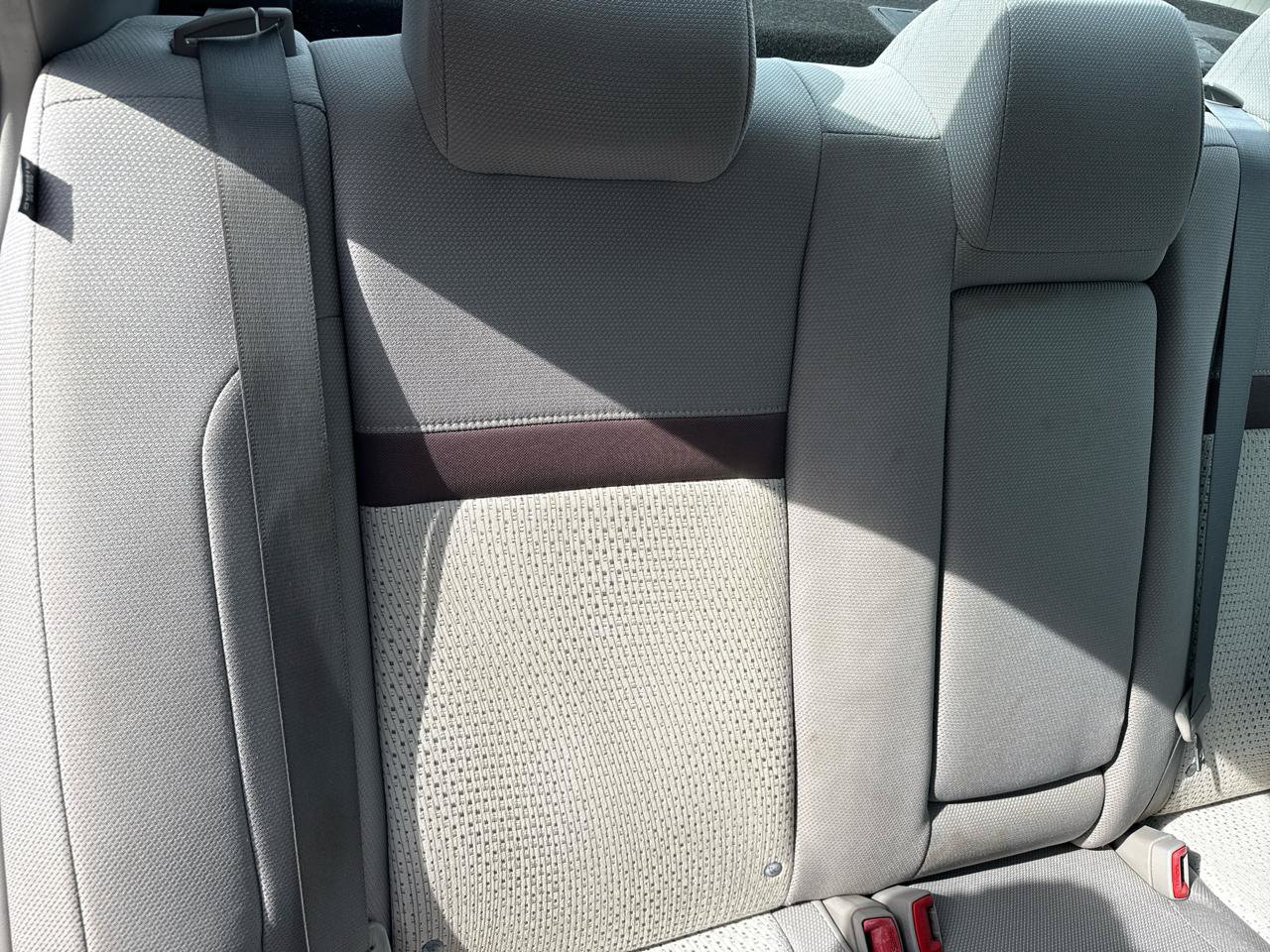 Used 2013 Toyota Camry LE FWD image 16