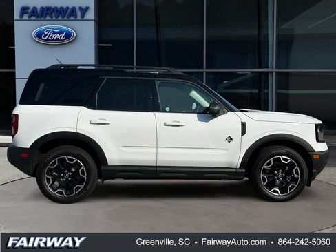 Used 2025 Ford Bronco Sport Outer Banks w/ Outer Banks Tech Package+ AWD/4WD image 9