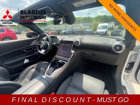 Used 2022 Mercedes-Benz SL 55 AMG 4MATIC w/ Driver Assistance Package image 14