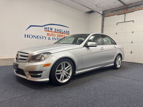 Used 2013 Mercedes-Benz C 300 4MATIC Sedan image 1