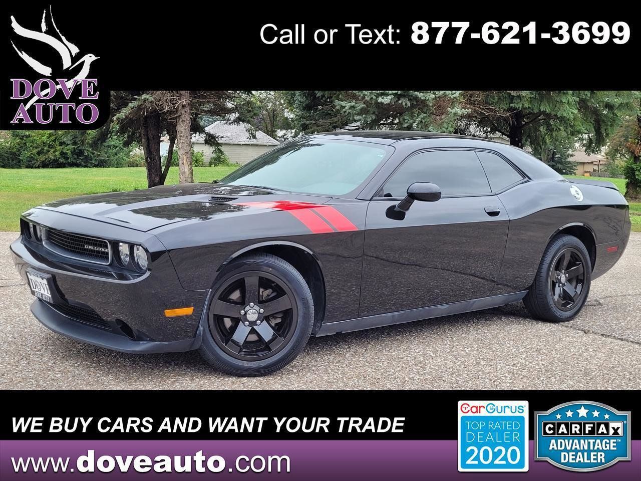 Used 2014 Dodge Challenger SXT RWD image 1