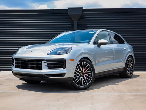 New 2025 Porsche Cayenne S image 1