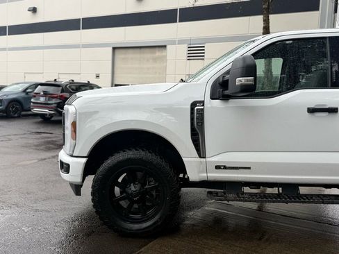 Used 2024 Ford F350 XLT image 6