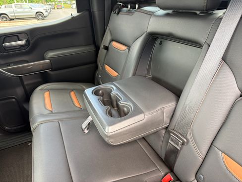 Used 2021 GMC Sierra 1500 AT4 w/ AT4 Value Package AWD/4WD image 33