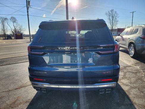 New 2026 GMC Acadia Denali w/ Super Cruise Package FWD image 4