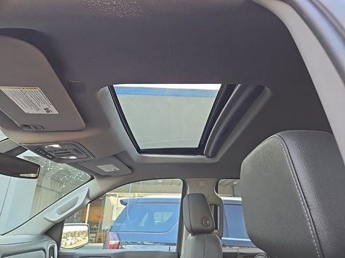 Used 2022 Chevrolet Silverado 1500 LTZ w/ LTZ Convenience Package II image 27