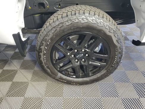 New 2026 Chevrolet Silverado 1500 Custom Trail Boss w/ Turbomax Blackout Package AWD/4WD image 32