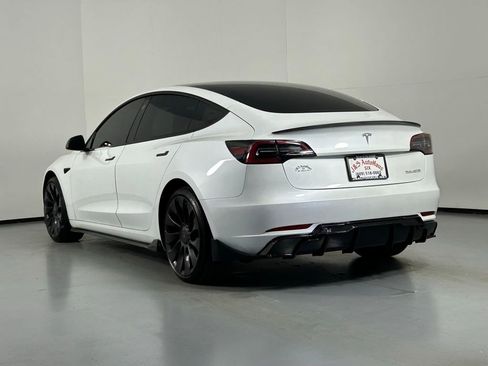 Used 2023 Tesla Model 3 Performance image 5