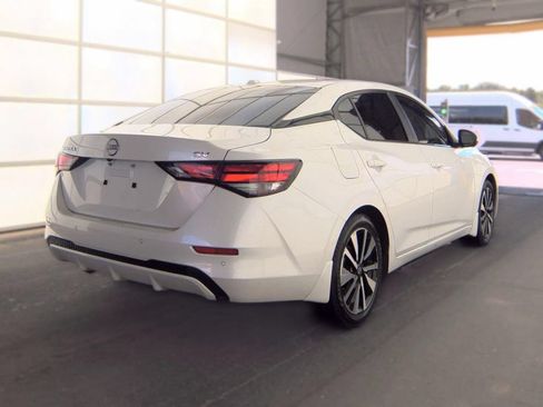 Used 2024 Nissan Sentra SV w/ SV Premium Package FWD image 4