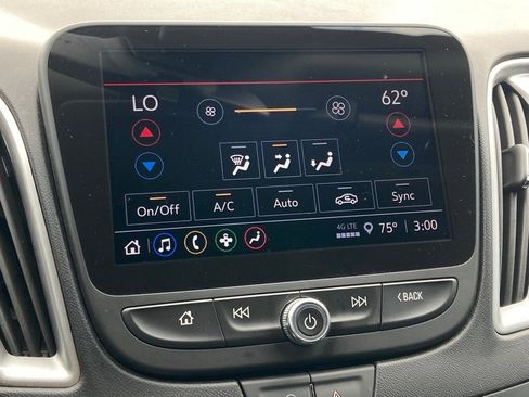 Used 2023 Chevrolet Malibu LT image 21