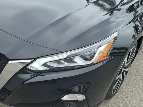 Certified 2022 Nissan Altima 2.5 SL FWD image 2