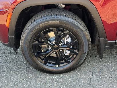 New 2026 Jeep Grand Cherokee Altitude