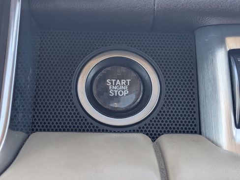 Used 2016 Land Rover Range Rover Supercharged image 31