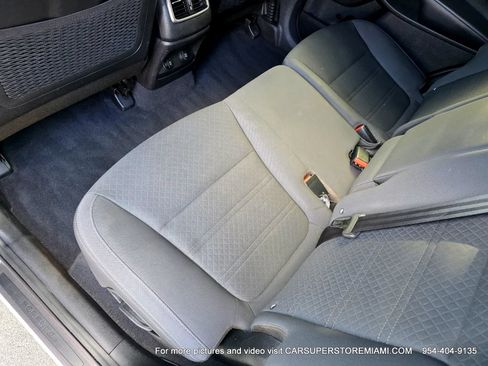 Used 2017 Kia Sorento FWD image 26