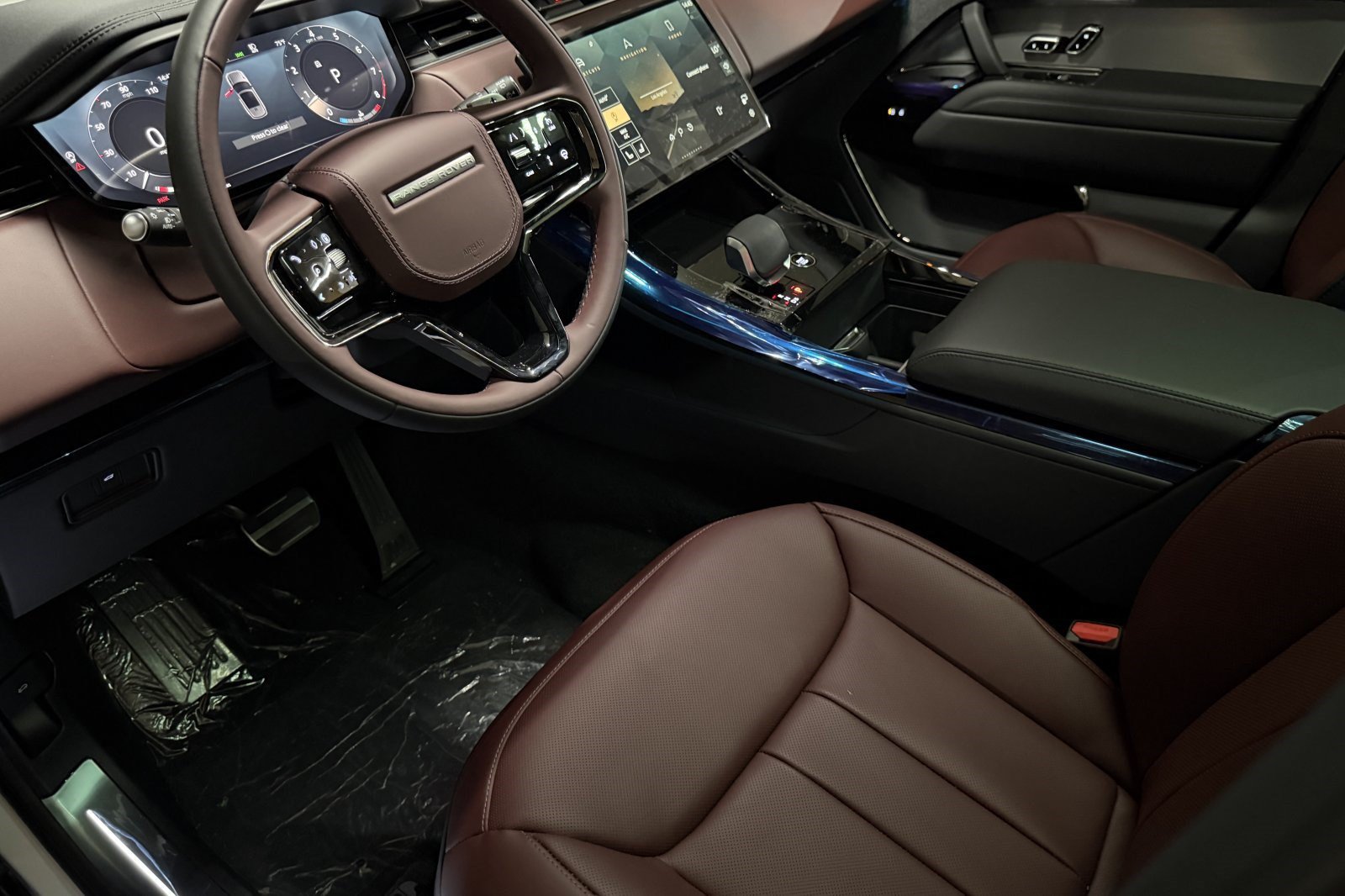 New 2026 Land Rover Range Rover Sport Dynamic SE AWD/4WD image 4