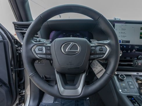 Used 2026 Lexus GX 550 AWD/4WD image 19