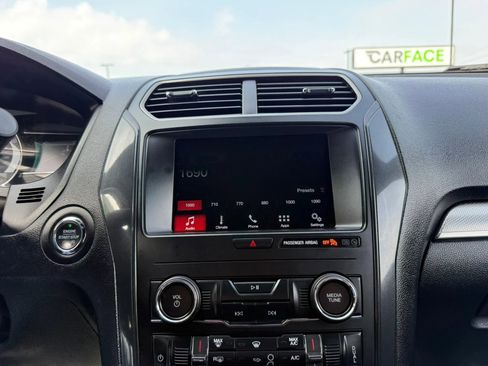 Used 2019 Ford Explorer XLT w/ Equipment Group 201A image 30