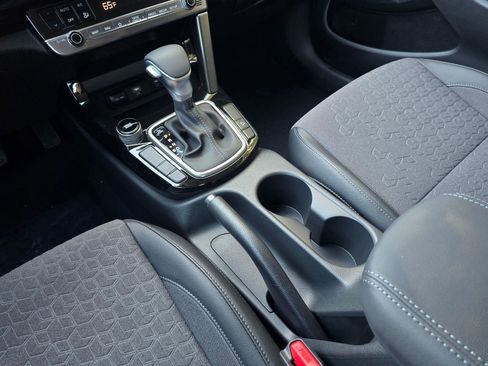 New 2026 Kia Seltos S FWD image 9