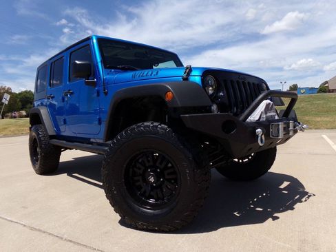 Used 2015 Jeep Wrangler Unlimited Sport AWD/4WD image 15